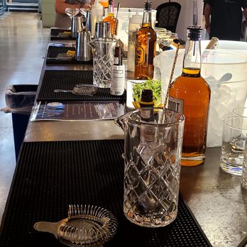 Matts Mixology - Bar setup - Bartenders Near Me