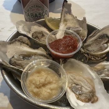 Lee's Seafood Boil - 6 oysters - Seafood Near Me - Columbus, Ohio Lee's Seafood Boil - 6 oysters - Seafood Near Me - Columbus, Ohio