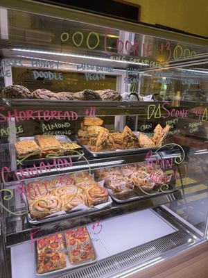 Manna Bakery by null