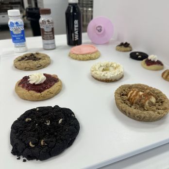 Crumbl - Sunrise - Current selections - Bakeries Near Me - Sunrise, Florida