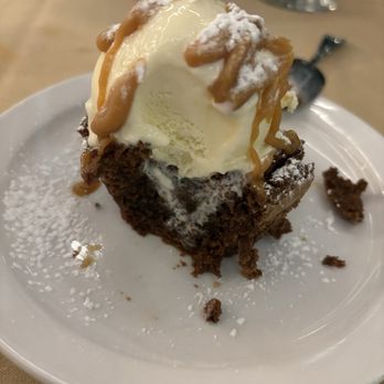 Chateau West - Caramel Lava Cake - French Near Me - Nashville, Tennessee
