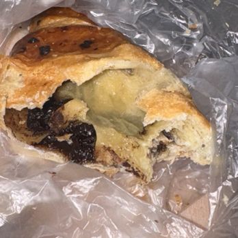 Tous Les Jours - Chocolate hazelnut croissant . Tasted awfully with hard crust on outside with hallow center.Please stay on top of quality control . - Bakeries Near Me - Huntsville, Alabama