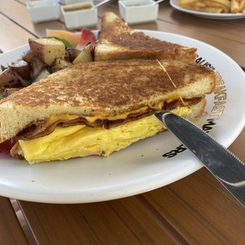 Papas and Eggs - brioche breakfast sandwich - Breakfast & Brunch Near Me - Mountain View, California