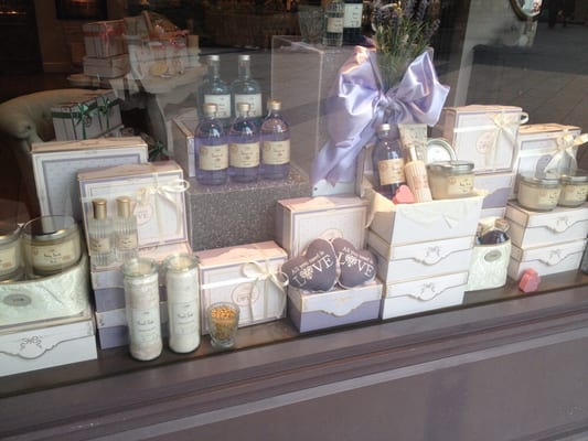 ｓａｂｏｎ Cosmetics Beauty Supply 六本木6丁目4 1 港区 東京都 Japan Phone Number