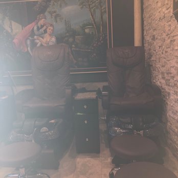Venetian Nail Spa - MassGe chairs - Nail Salons Near Me - Plantation, Florida
