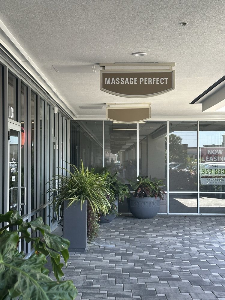 Massage Perfect Logo
