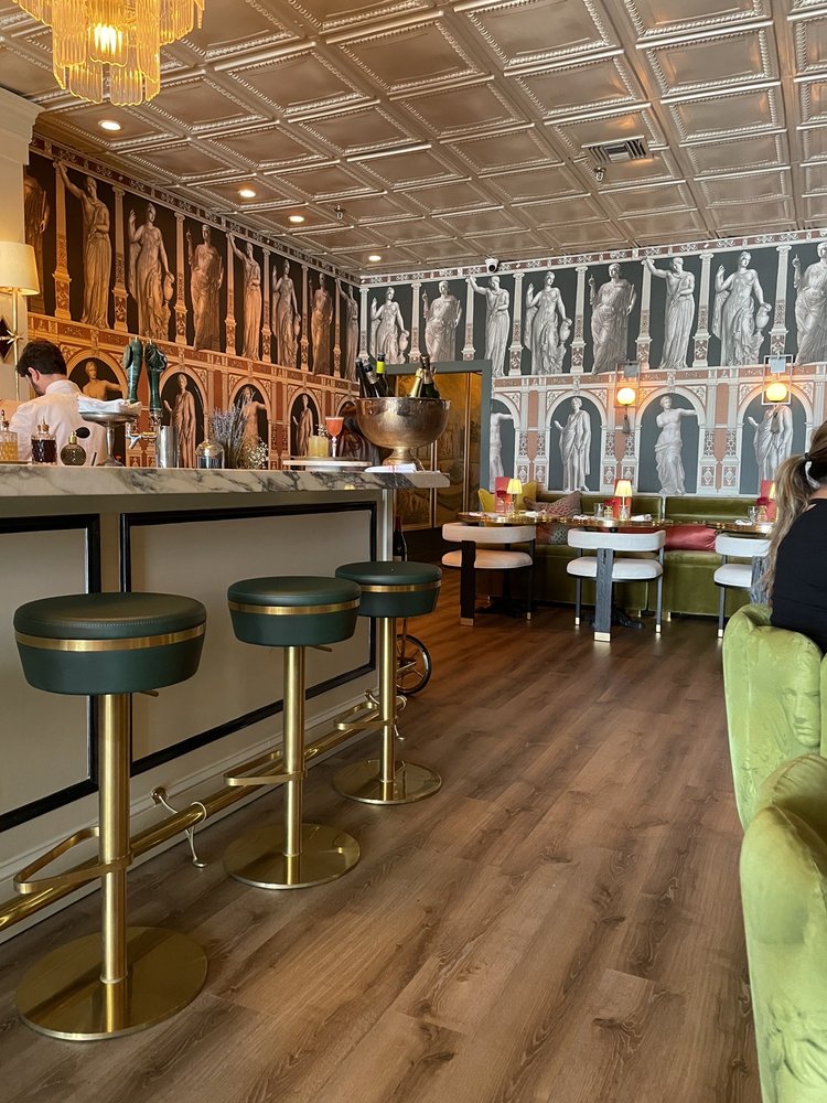 Odelia, Mandeville Roadtrippers