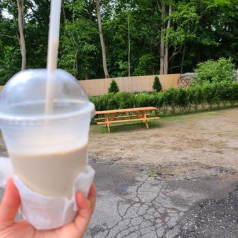 Tuck Shop - Shake and outside seat - Ice Cream & Frozen Yogurt Near Me - Shelter Island, New York