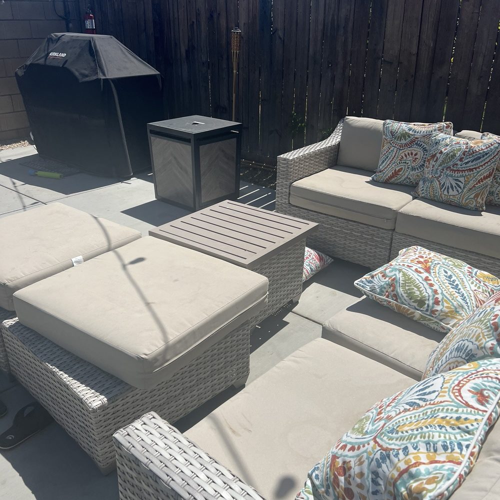 Vacanza Stays Vacation Rentals - Great area to lounge - Vacation Rentals Near Me - La Quinta, California
