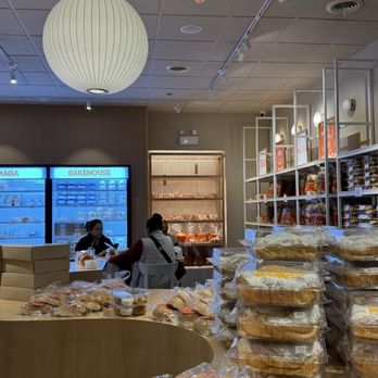 Umaga Bakehouse - Bakeries Near Me - Chicago, Illinois