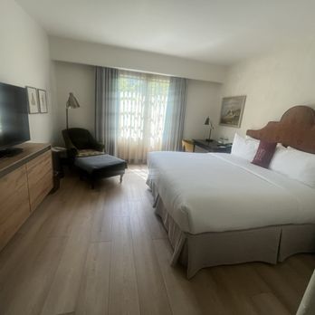 Hotel Los Gatos - Beautiful room! Bring your own pillows! - Hotels Near Me - Los Gatos, California Hotel Los Gatos - Beautiful room! Bring your own pillows! - Hotels Near Me - Los Gatos, California