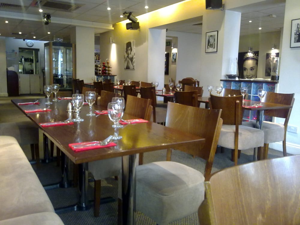 GINOS 10 Photos 68 Upper Green East, London, United Kingdom