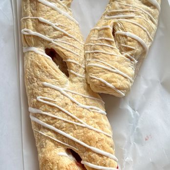 Eileen's Centerview Bakery - Cherry cane - Bakeries Near Me - West Seneca, New York