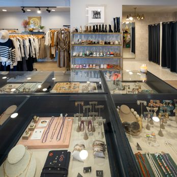 Penelope T - Interior of Penelope T Tampa - Women's Clothing Near Me - Tampa, Florida Penelope T - Interior of Penelope T Tampa - Women's Clothing Near Me - Tampa, Florida
