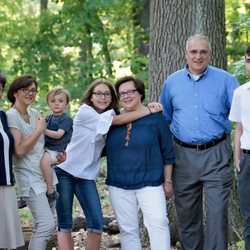 MuSen Photography - Summer Extended Family Outdoor Photo Session