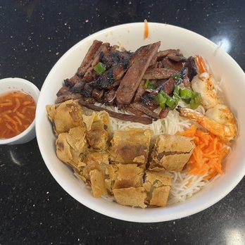 SK Noodle - Vermicelli noodle with pork, shrimp and egg roll - Chinese Near Me - Sparks, Nevada SK Noodle - Vermicelli noodle with pork, shrimp and egg roll - Chinese Near Me - Sparks, Nevada