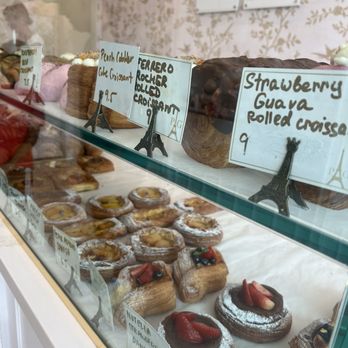 Paris En Rose - Cafes Near Me - Del Mar, California Paris En Rose - Cafes Near Me - Del Mar, California