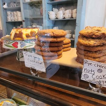 Buttery Baking House - Bakeries Near Me - Petersburg, Virginia Buttery Baking House - Bakeries Near Me - Petersburg, Virginia