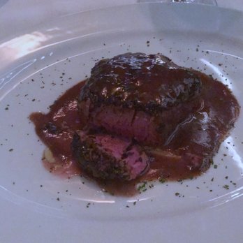 Ocean Prime - 6oz. Filet Mignon à poivre - Seafood Near Me - New York, New York