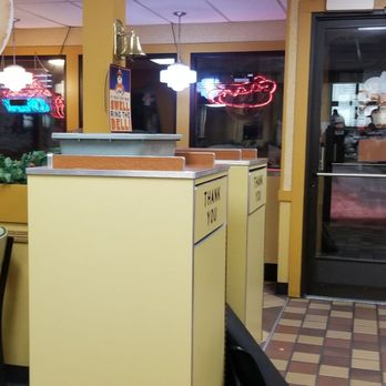 A&W Restaurant - Fast Food Near Me - Manistee, Michigan