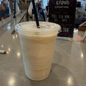 Black Rock Coffee Bar - Caramel blondie - Coffee & Tea Near Me - Frisco, Texas
