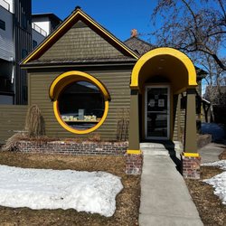 The Wax Museum - Outside, building