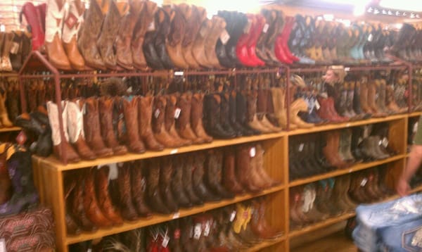 Allens Boots by null