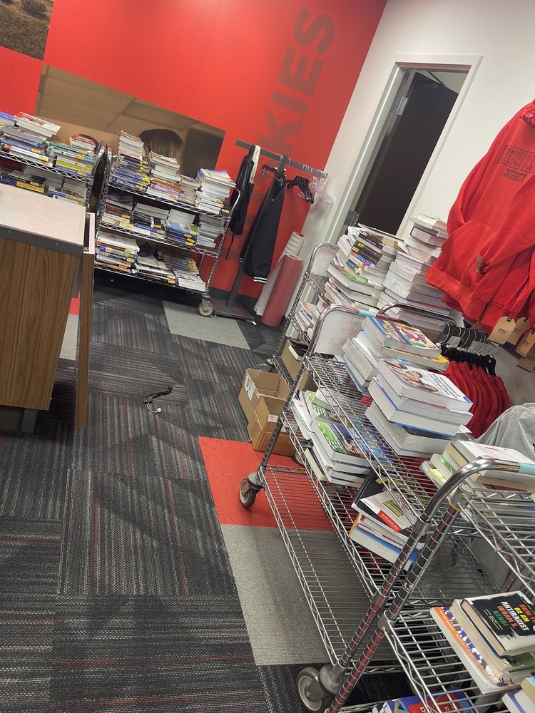 HUSKIE BOOKS AND GEAR Updated June 2024 340 Carroll Ave, DeKalb