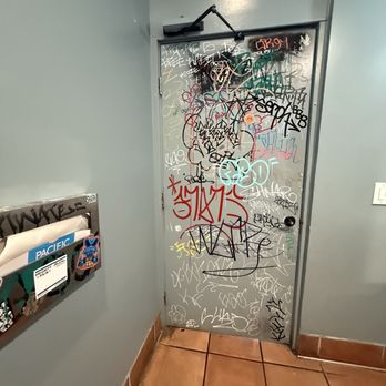 Pizzasaurus Rex - The bathroom - Pizza Near Me - Sacramento, California
