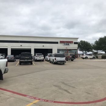 Discount Tire - Midday busy - Tires Near Me - Temple, Texas Discount Tire - Midday busy - Tires Near Me - Temple, Texas