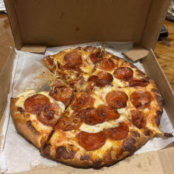 Luigi's Pizza - Honey Pepperoni - Pizza Near Me - Cambria, California