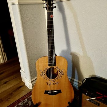 Foggy Mountain Music - Baby Taylor - Musical Instruments & Teachers Near Me - Grass Valley, California Foggy Mountain Music - Baby Taylor - Musical Instruments & Teachers Near Me - Grass Valley, California