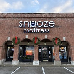 Snooze Mattress + Wellness