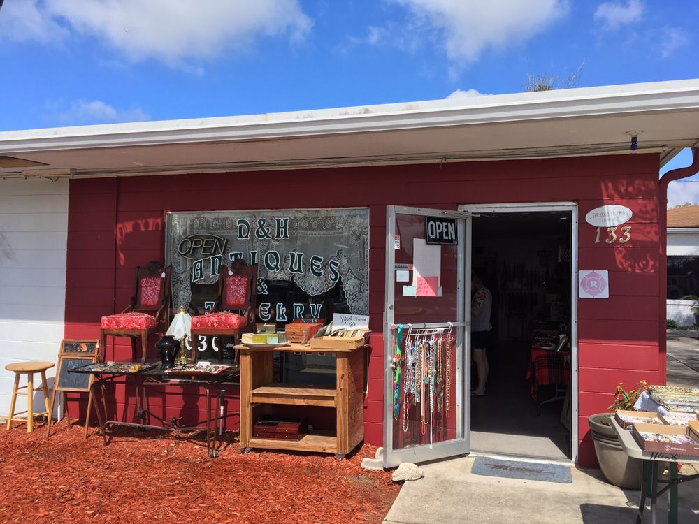 D & H Antiques & Jewelry Image