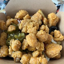The Fries Shop - My custom fries with honey chicken