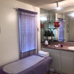 Eyebrow Plus - Facials/Massage/Body Waxing