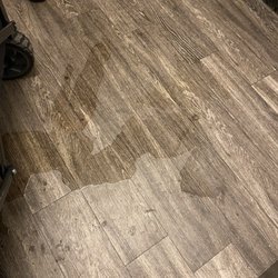 Metropolitan Apartments - Water (other other liquid...) constantly on elevator floor