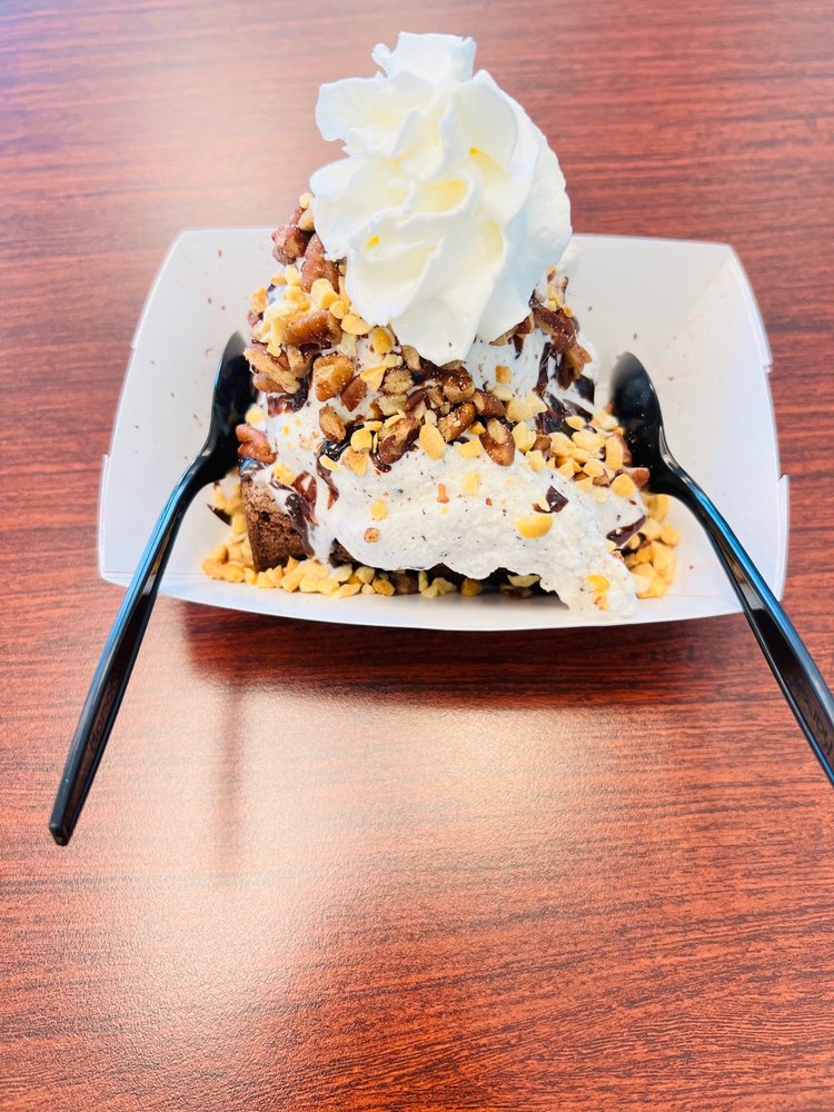 RIVIERA CREAMERY Updated October 2024 53 Photos & 43 Reviews