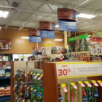 PetSmart - Pet Training Near Me - Jacksonville, North Carolina