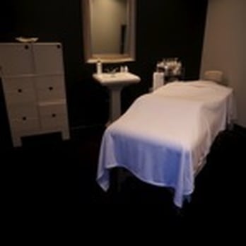 Healing Hands Skin Therapy - Let your relaxation begin with one of our customized treatments... massage, facials ( acne, anti aging, etc), mani/pedi... - Skin Care Near Me - Springfield, Missouri