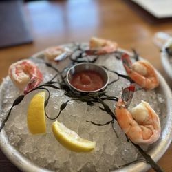 St. Regis Bar - Delicious shrimp cocktail with perfect cocktail sauce