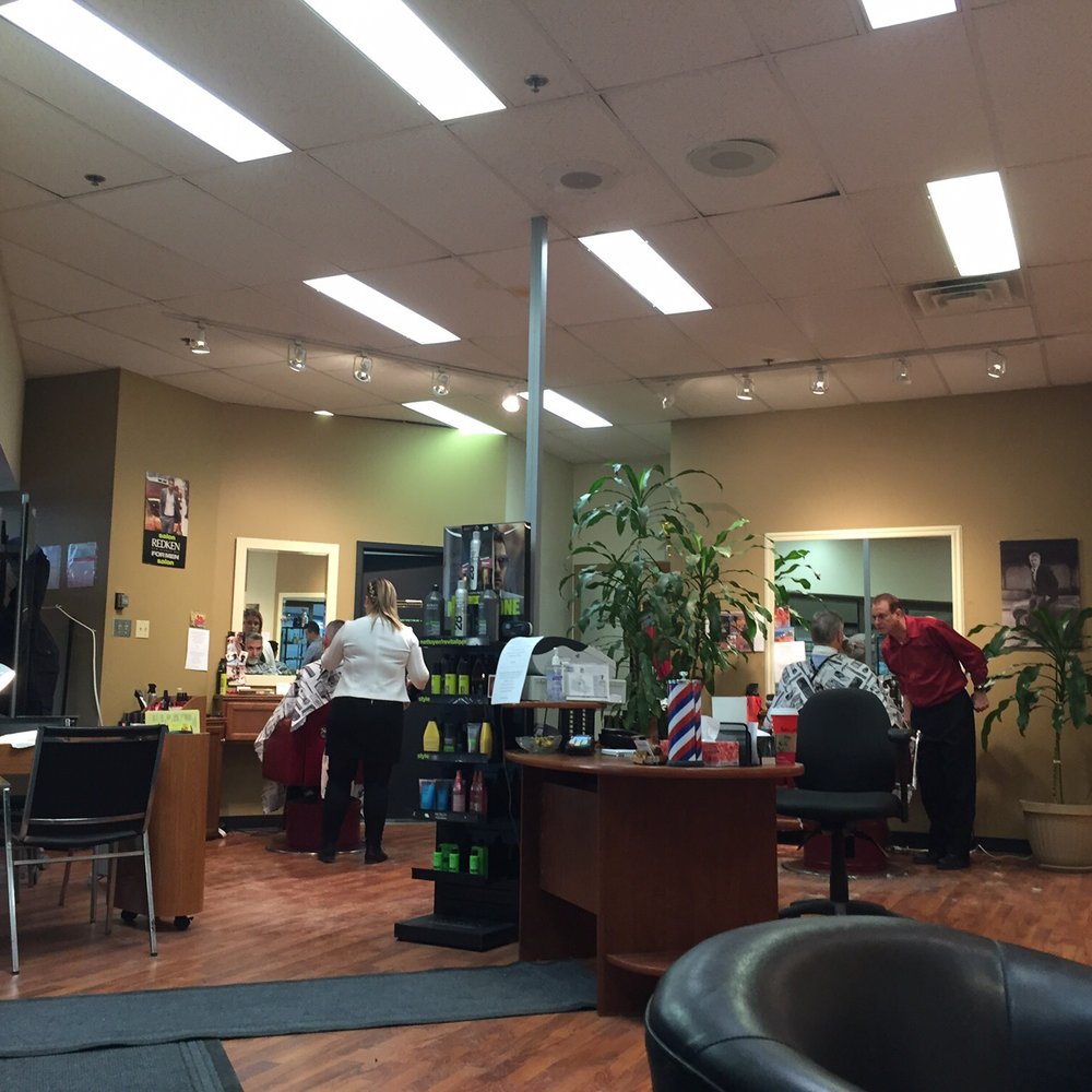 Salon de la Gare - Barber Shop - Hair Salons Near Me - Montreal, Quebec Salon de la Gare - Barber Shop - Hair Salons Near Me - Montreal, Quebec