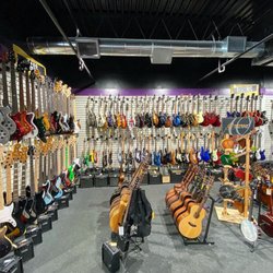 Music Go Round - Bass Guitars