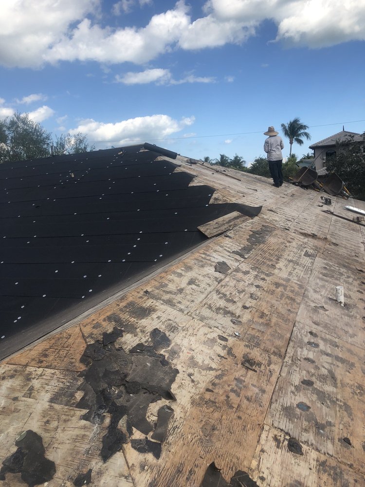 Slide of Acebo Roofing