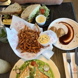 India Rosa - Lamb grilled cheese, fries with spiced mayo, vegetable samosa, chicken tikka club