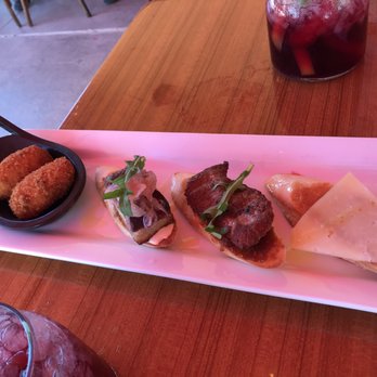 Patio Tapas and Beer - Left to right : Croquetas De Pollo, pork belly, duck breast and Manchego - Tapas/Small Plates Near Me - Boca Raton, Florida