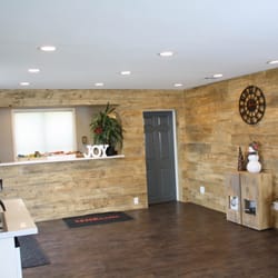 Cunningham Tennis - Reception desk.