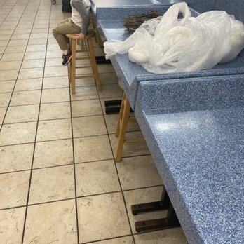 Regency Laundry - Folding tables - Laundromat Near Me - Richmond, Virginia