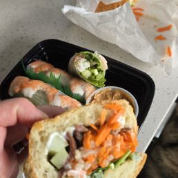 There's more meat than what it seems. There's just so much fresh vegetables hiding it. Spring Rolls hella good! There's more meat than what it seems. There's just so much fresh vegetables hiding it. Spring Rolls hella good!