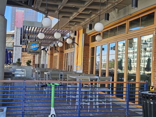 Blue Moon Taphouse by null